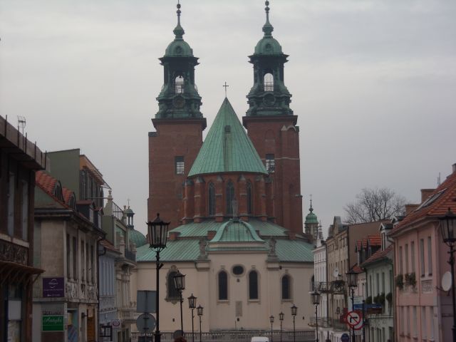 Zwiedzamy Wielkopolsk – wycieczka karnawaowa/ Gniezno - FOTO 2 - Przewodnik po Poznaniu, wycieczki po Poznaniu, Wielkopolsce, Polsce, Podroznik Poznan, pilot, przewodnicy